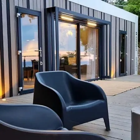 Bungalow De 2 Chambres A Raphael A 50 M De La Plage Avec Vue Sur La Mer Piscine Partagee Et Terrasse Дом отдыха Сен-Рафаэль